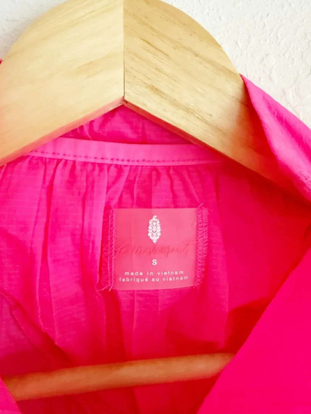 Free People Movement Neon Pink Reflective Cropped Windbreaker Jacket Small